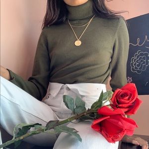 ❌SOLD: Classiques Entier Forest Green Turtleneck
